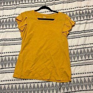 Ruffle-Sleeve Shirt L